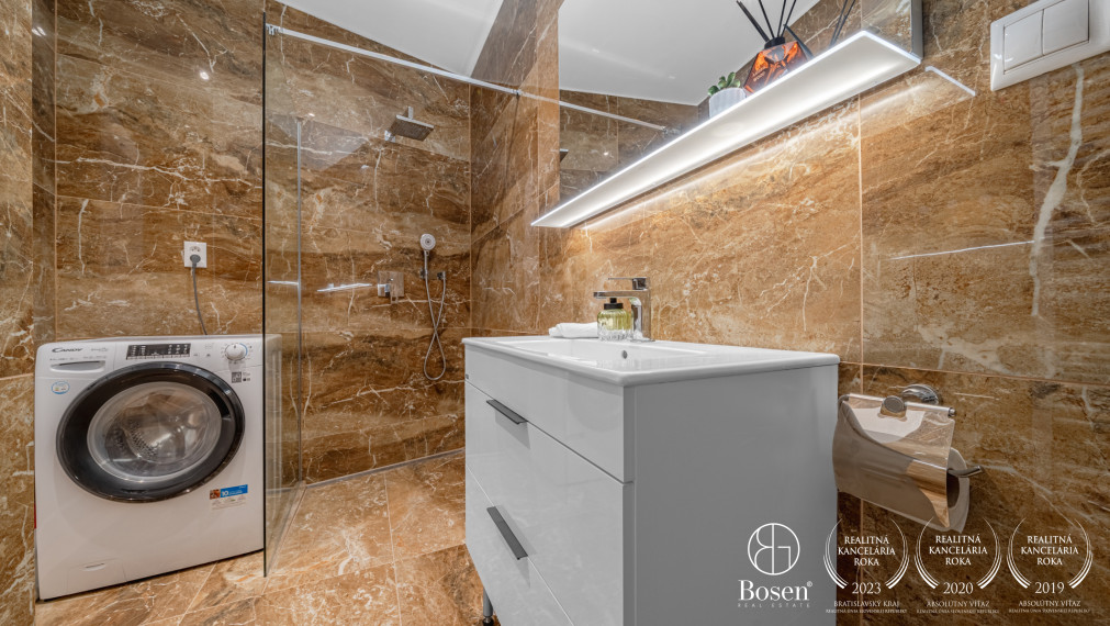 BOSEN | Nadštandardný 3 izbový byt s vysokými stropmi, Staré Mesto, Palisády - Štefánikova, 116 m2