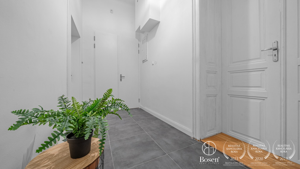 BOSEN | Nadštandardný 3 izbový byt s vysokými stropmi, Staré Mesto, Palisády - Štefánikova, 116 m2