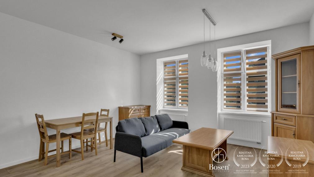 BOSEN | priestranný 3 izbový byt v centre mesta Malacky, Radlinského