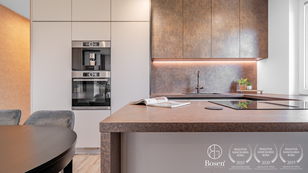 Bosen| Priestranný klimatizovaný 4-izbový byt s loggiou a 2 garážovými státiami – Bory Bývanie