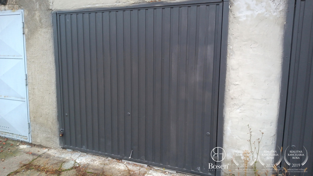 BOSEN | Samostatná garáž s elektrikou, Pionierska ul.