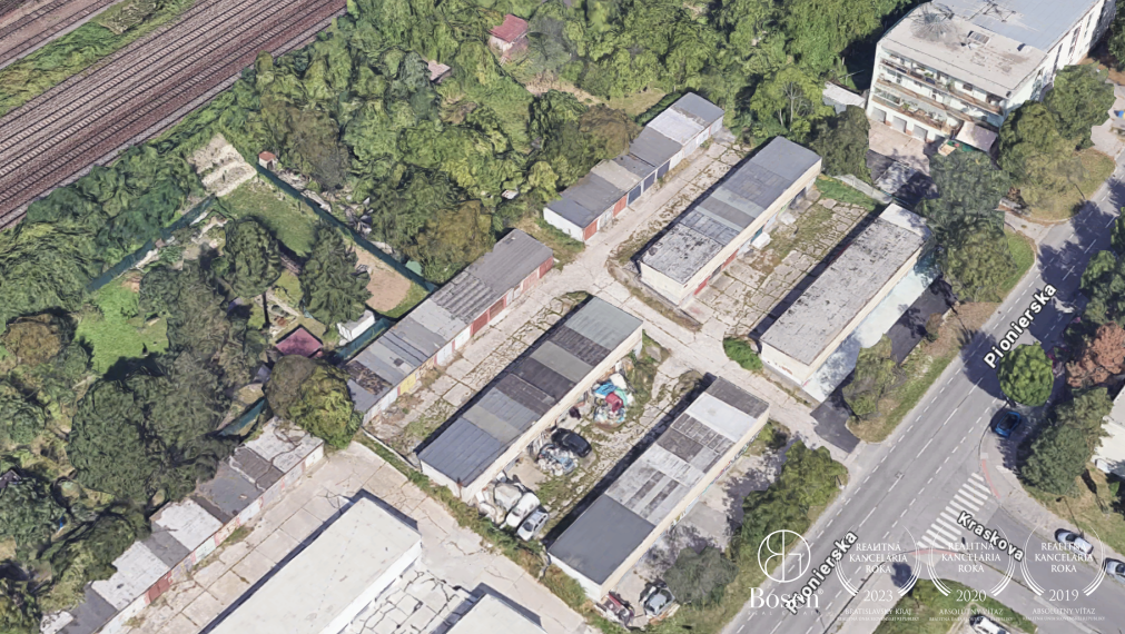 BOSEN | Samostatná garáž s elektrikou, Pionierska ul.