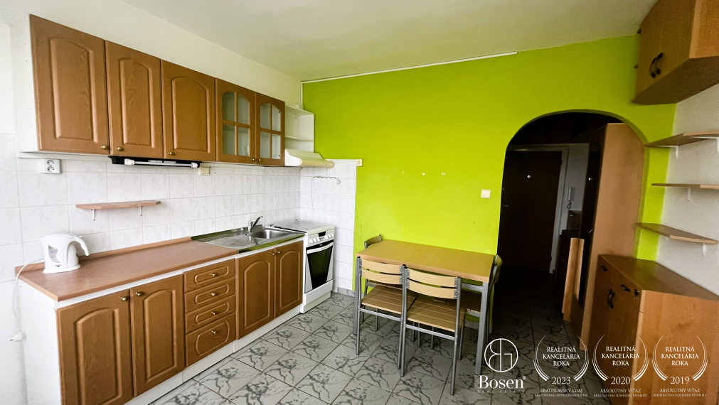 LOYALTERS | prenájom 1 izbový v Žiari nad Hronom