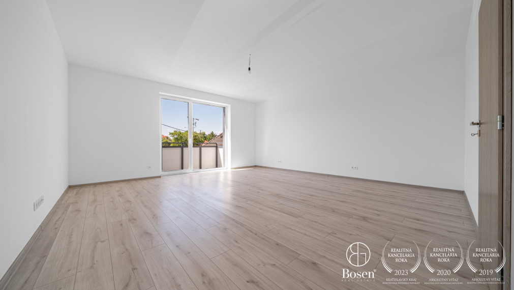 BOSEN | 4 izb. byt v trojdome 120 m2, Zlaté Klasy