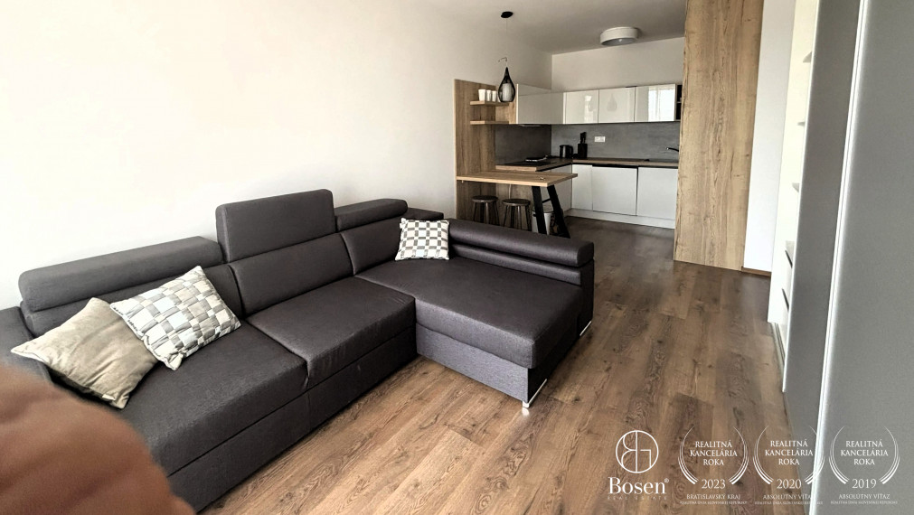 LOYALTERS | Predaj 2 izbového bytu s parkovaním a pivnicou v cene!