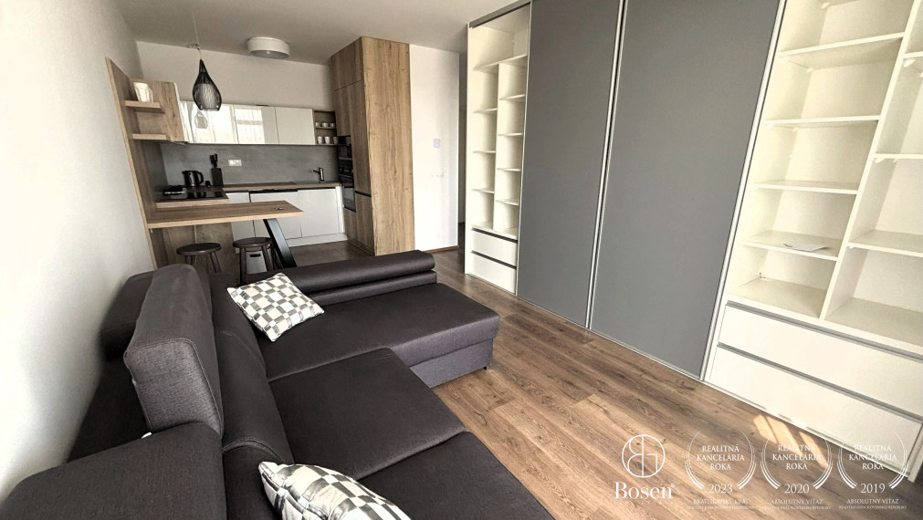 LOYALTERS | Predaj 2 izbového bytu s parkovaním a pivnicou v cene!