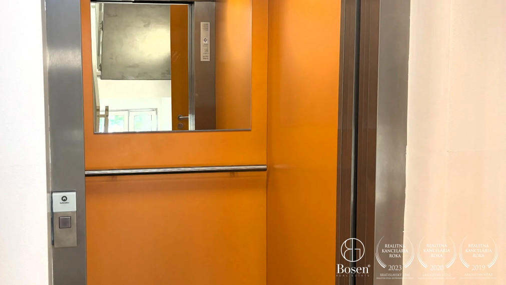 LOYALTERS | Predaj 2 izbového bytu s parkovaním a pivnicou v cene!