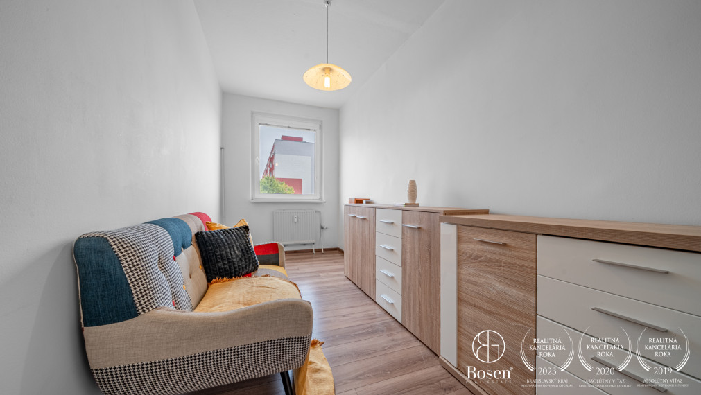 BOSEN | Ihneď voľný 4-izb. byt s logiou vo Vrakuni