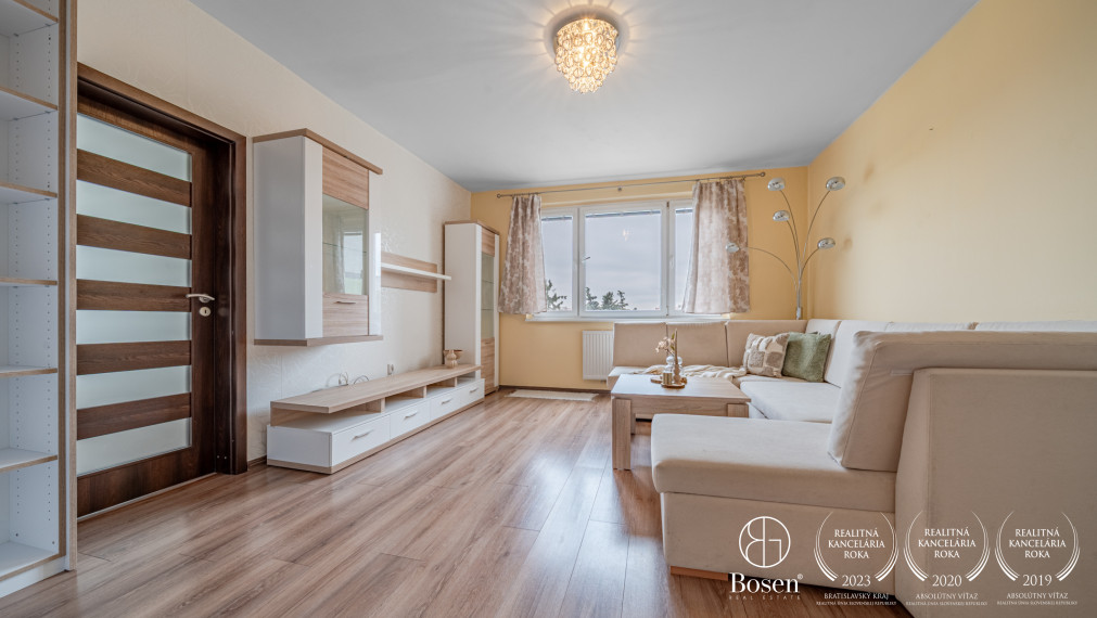 BOSEN | Ihneď voľný 4-izb. byt s logiou vo Vrakuni