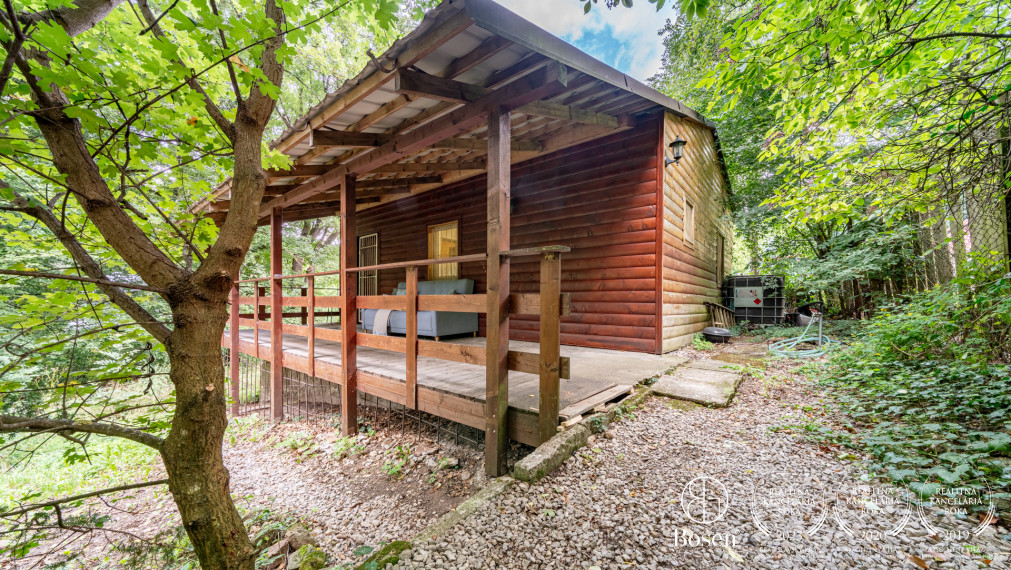 Chalupa pod lesom na Predaj Smolenice časť Jahodník