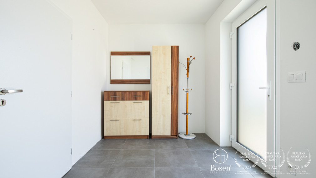 BOSEN | Novostavba – priestranný byt v rodinnom dome s terasou v novej štvrti, Dunajská Streda