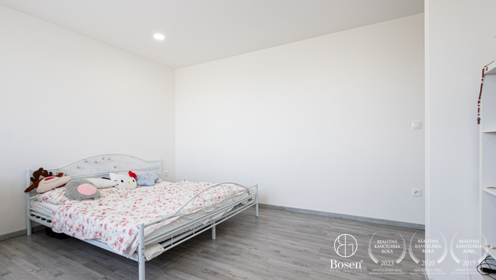 BOSEN | Novostavba – priestranný byt v rodinnom dome s terasou v novej štvrti, Dunajská Streda