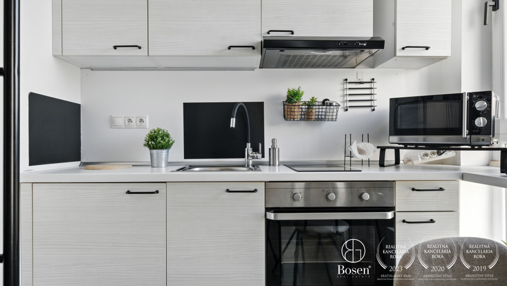 BOSEN | PREDANÉ | Moderný, zeleňou obklopený 1 izbový byt, Ružinov.