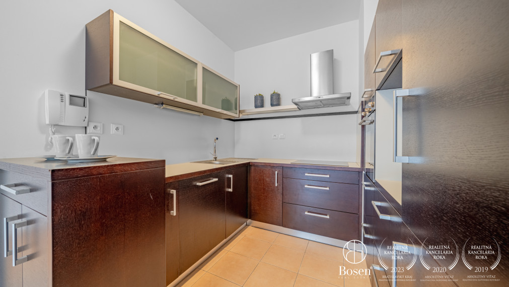 BOSEN | 2 izbový byt, kompletne zariadený, Karloveské Rameno