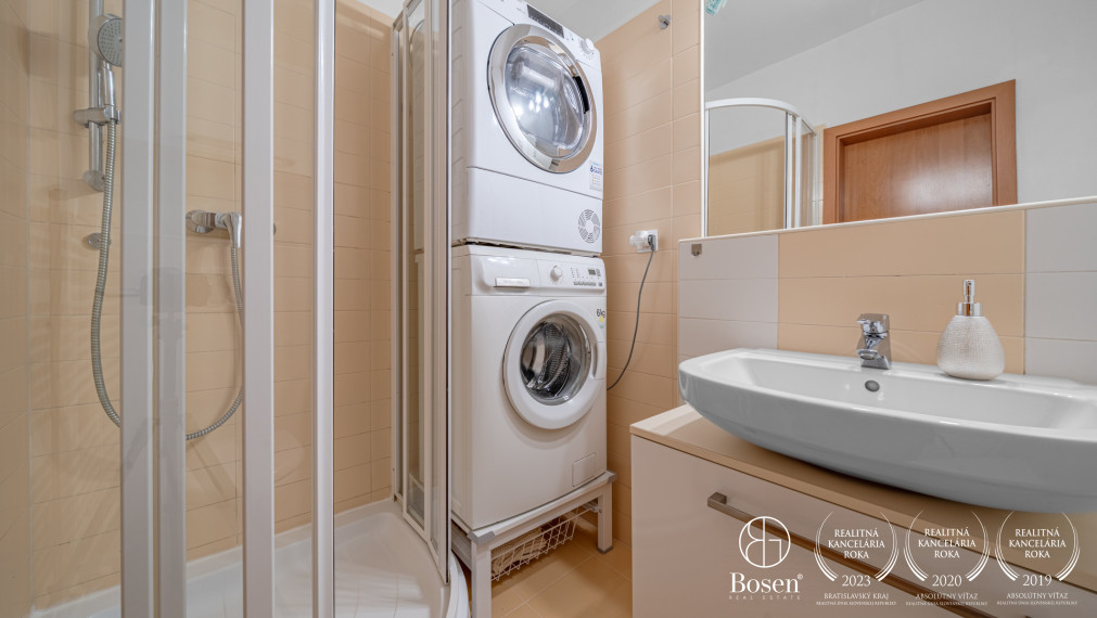 BOSEN | PRENAJATÉ: Klimatizovaný 1 izbový byt s balkónom, Horská ul.