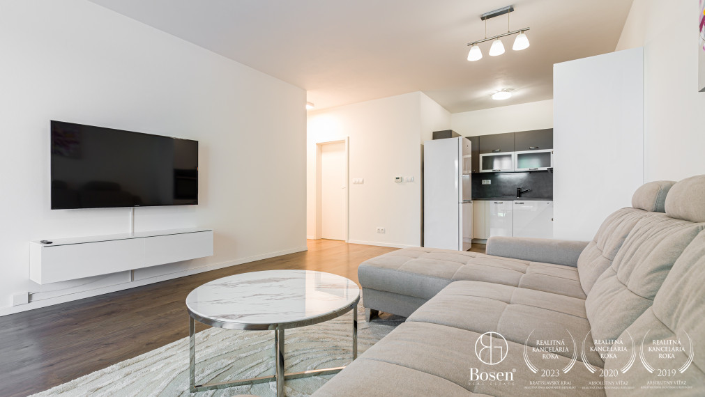 Bosen | Kompletne zariadený 2-izbový byt na prenájom v Rovinke s dvomi parkovacími státiami