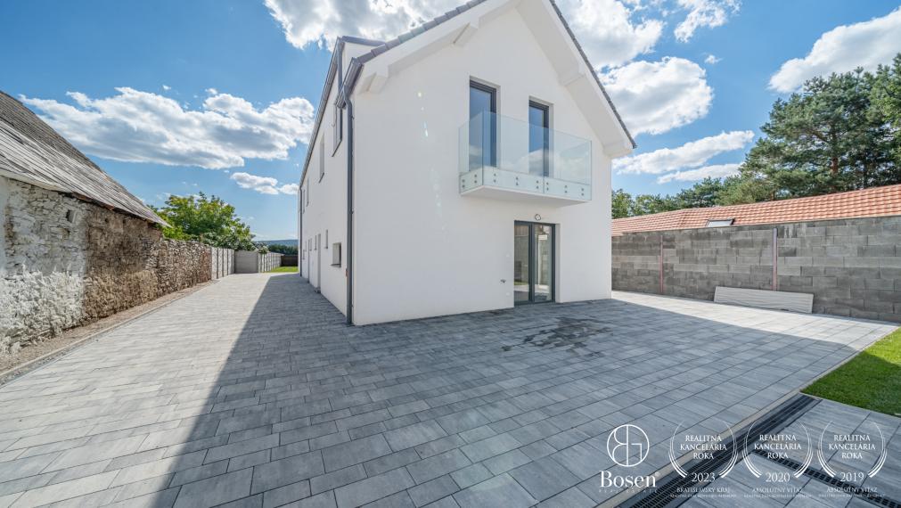 BOSEN | 3,5 izbový byt v dvojdome, Záhorská Bystrica