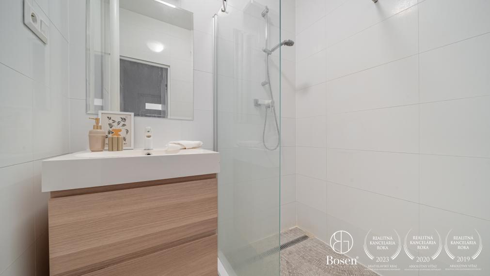 BOSEN | PRENAJATÉ | Zariadený 2 izb. byt, Sklenárová 38, Ružinov 57m2