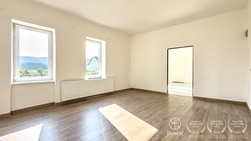 BOSEN | 2x Rodinný dom na pozemku 1462m2, Radzovce