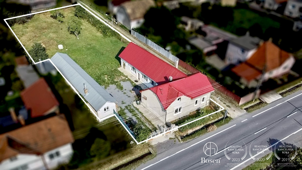 BOSEN | 2x Rodinný dom na pozemku 1462m2, Radzovce
