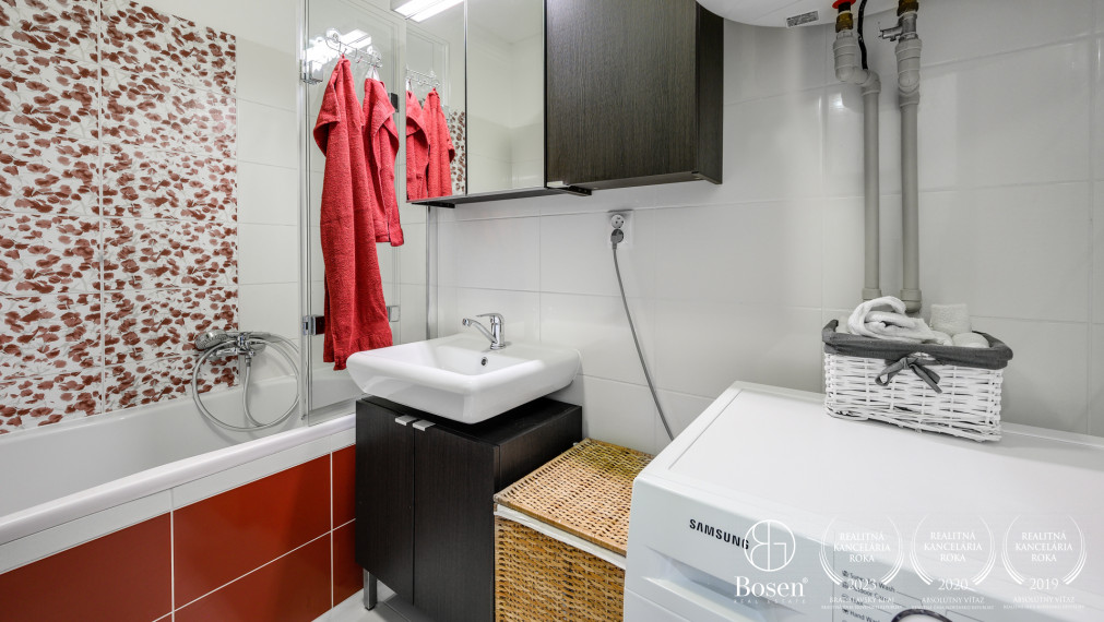 BOSEN |  3 izb.byty s vlastným parkovaním,priestranou záhradou