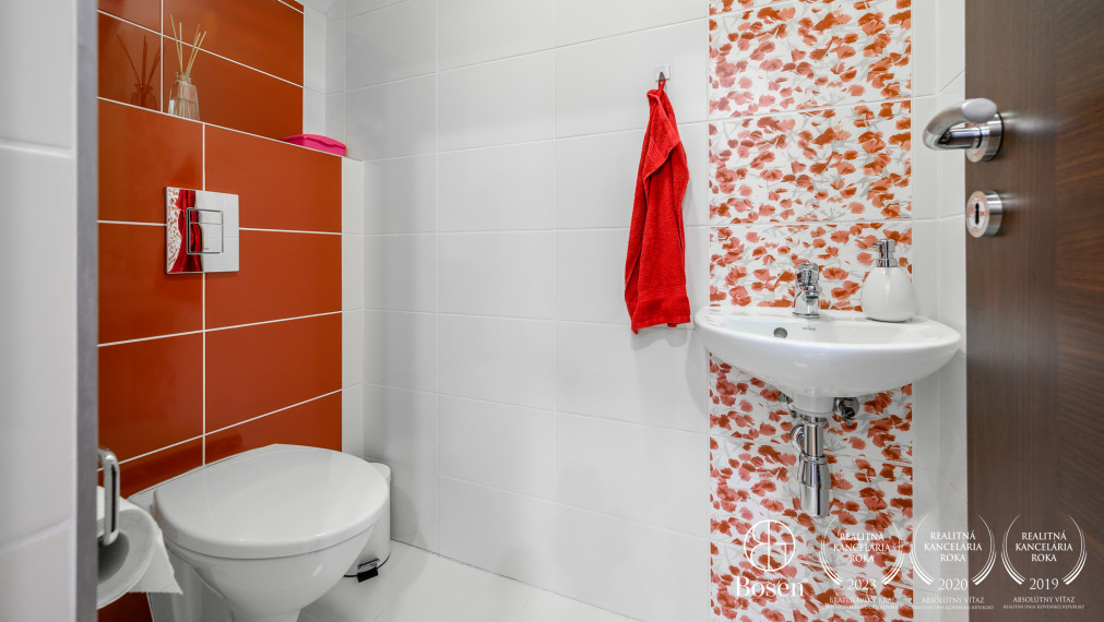 BOSEN |  3 izb.byty s vlastným parkovaním,priestranou záhradou