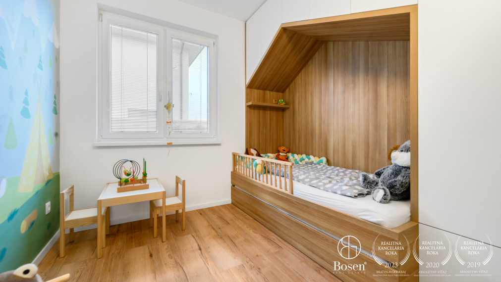 BOSEN |  3 izb.byty s vlastným parkovaním,priestranou záhradou