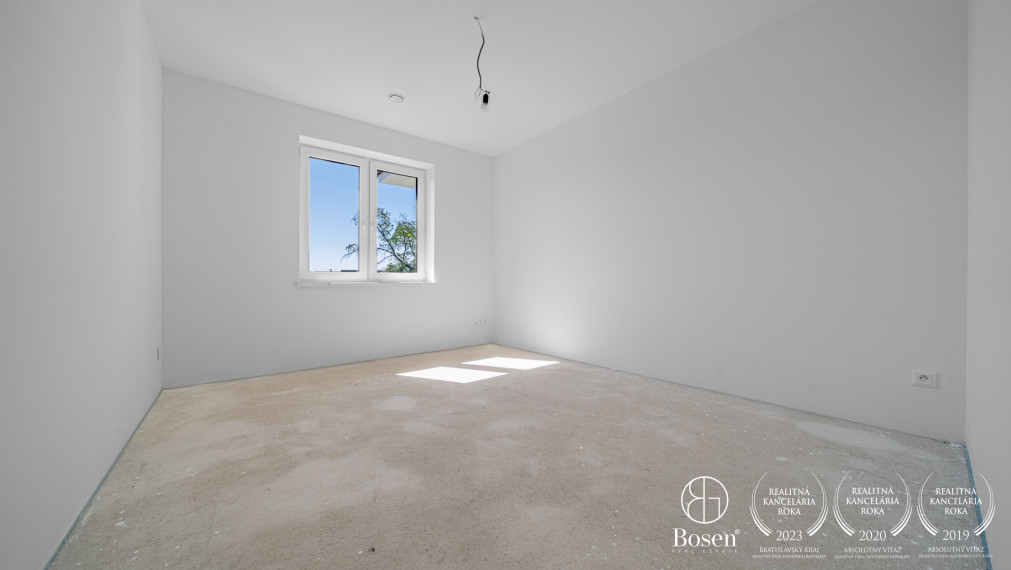 BOSEN |  Nadštandardný 4-izbový rodinný dom s garážou a terasou – Dojč