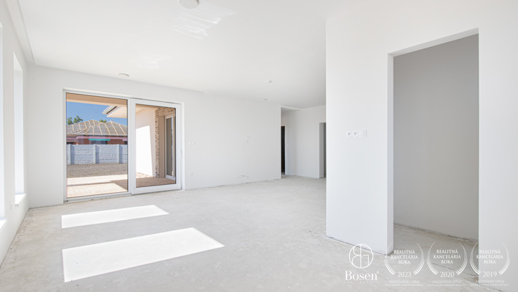 BOSEN | Dizajnový 4i RD s garážou v novom obytnom parku Čenkesfa v Povode