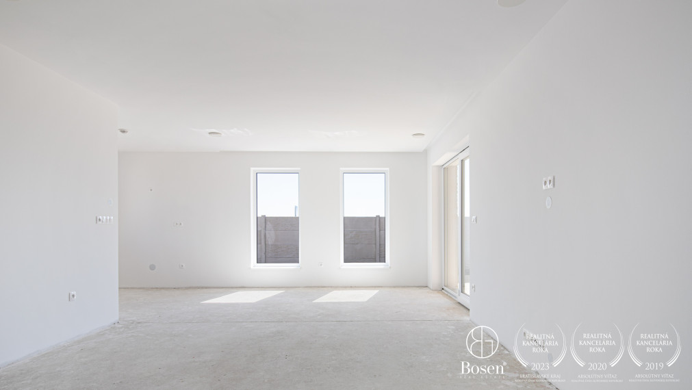 BOSEN | Dizajnový 4i RD s garážou v novom obytnom parku Čenkesfa v Povode