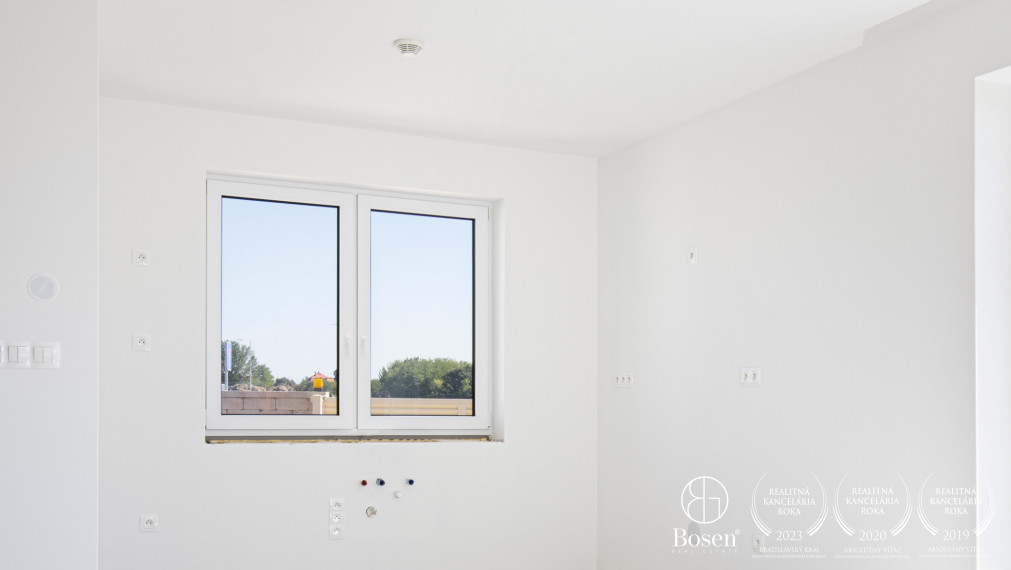 BOSEN | Dizajnový 4i RD s garážou v novom obytnom parku Čenkesfa v Povode