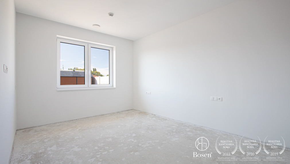 BOSEN | Dizajnový 4i RD s garážou v novom obytnom parku Čenkesfa v Povode