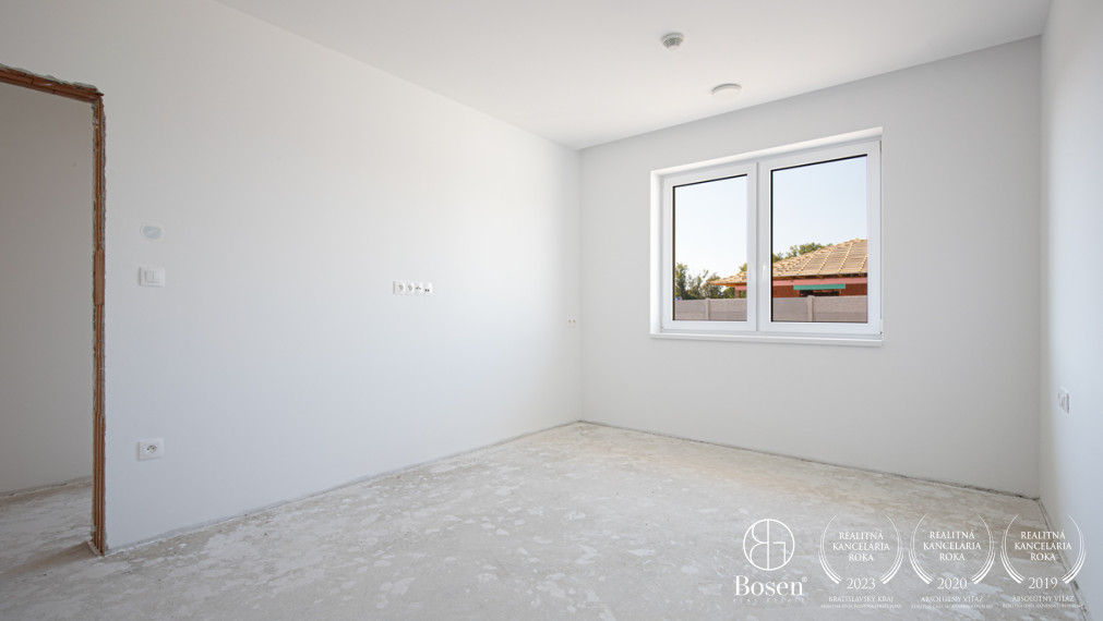 BOSEN | Dizajnový 4i RD s garážou v novom obytnom parku Čenkesfa v Povode