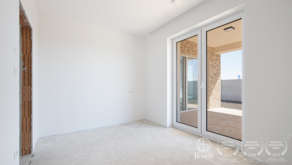 BOSEN | Dizajnový 4i RD s garážou v novom obytnom parku Čenkesfa v Povode