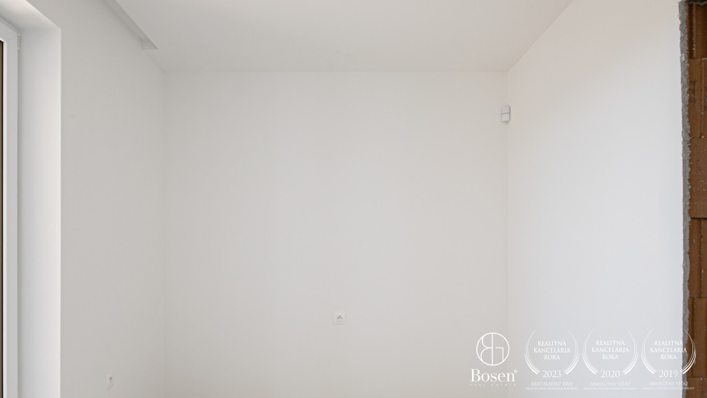 BOSEN | Dizajnový 4i RD s garážou v novom obytnom parku Čenkesfa v Povode