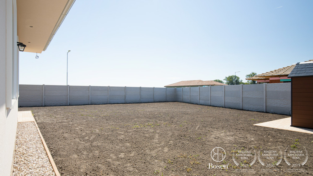 BOSEN | Dizajnový 4i RD s garážou v novom obytnom parku Čenkesfa v Povode