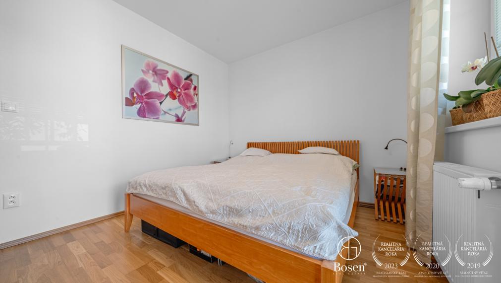 BOSEN | 3 izb.byt s výhladom, dva balkóny, Svätý Jur, Pri Štadióne, 82 m2
