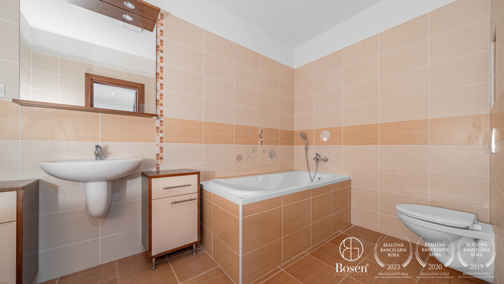 BOSEN | Veľký 3-izb.byt vo dvore, 2 parkingy v garáži, Ružinov, Trnavská cesta, 100 m2