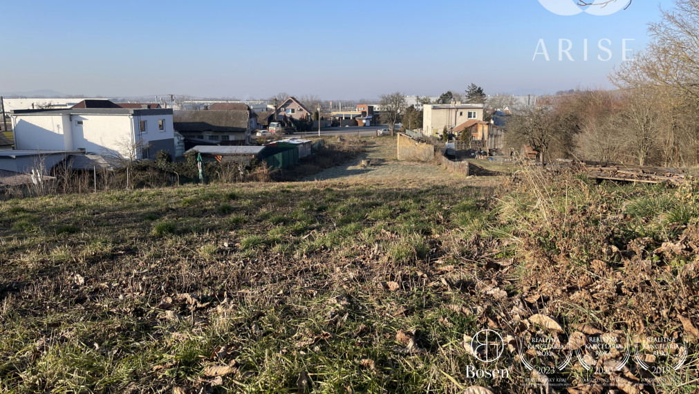 Na predaj pozemok v mestskej časti Malé Bielice-Partizánske
