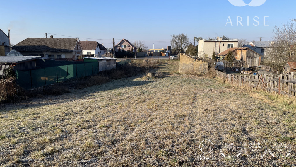 Na predaj pozemok v mestskej časti Malé Bielice-Partizánske
