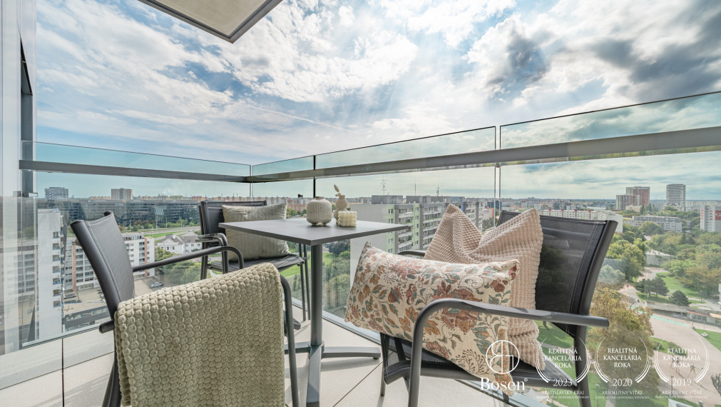 REZERVOVANÉ: BOSEN | 3kk byt v novostavbe EINPARK s panoramatickými výhľadmi