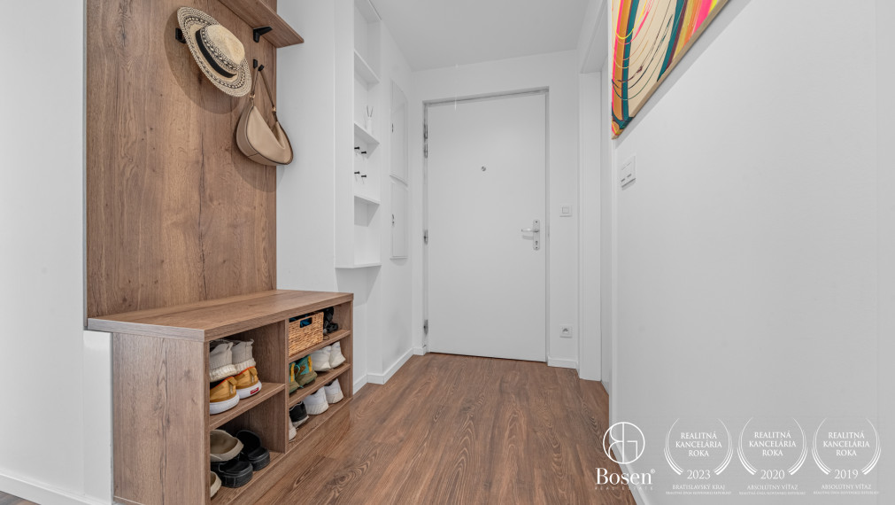 REZERVOVANÉ: BOSEN | 3kk byt v novostavbe EINPARK s panoramatickými výhľadmi