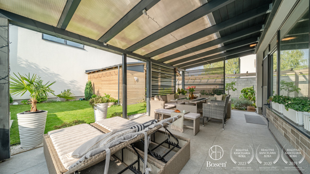 PREDANÉ - BOSEN | Moderný 4-izbový dom, bazén, 2x parkovanie, pozemok 300 m², Dunajská Lužná