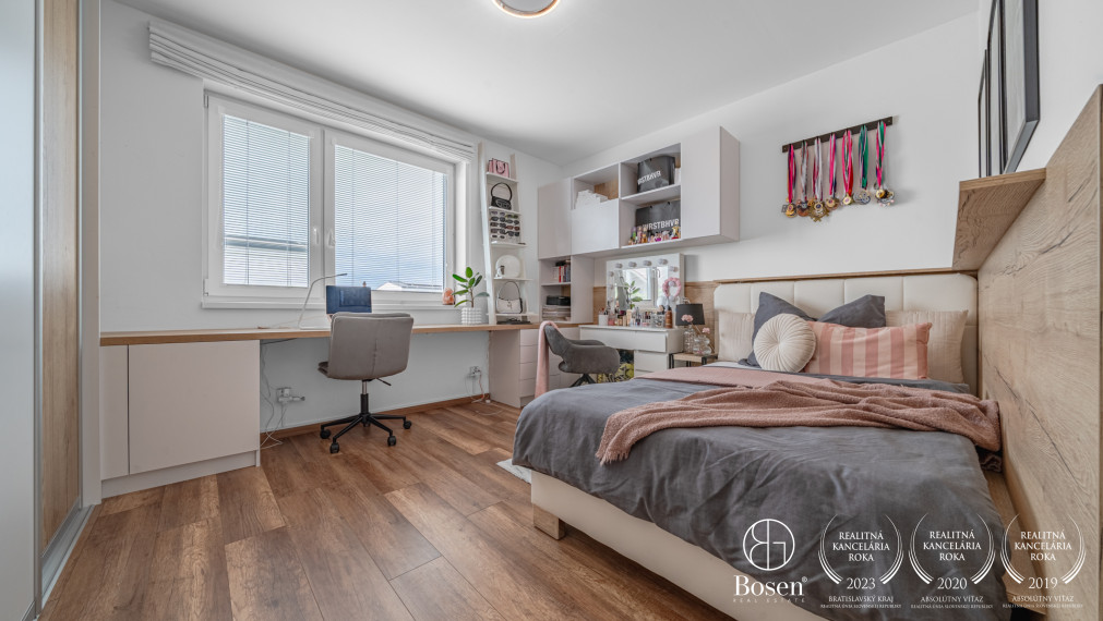 PREDANÉ - BOSEN | Moderný 4-izbový dom, bazén, 2x parkovanie, pozemok 300 m², Dunajská Lužná