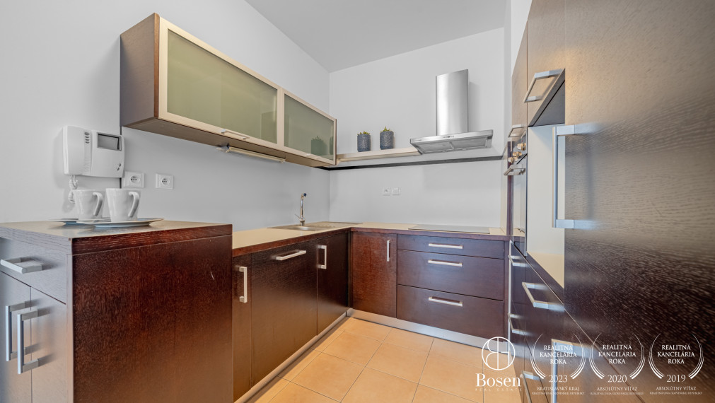 BOSEN | 2 izbový byt, kompletne zariadený, Karloveské Rameno