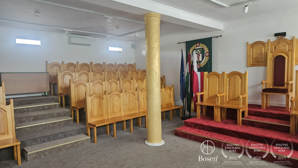 BOSEN | Polyfunkčná budova - kancelárie, gastro a 2 byty – D. Streda