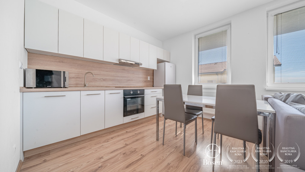 BOSEN | Prenájom 1-izbový byt s parkovacím statím v garáži Slovenský Grob