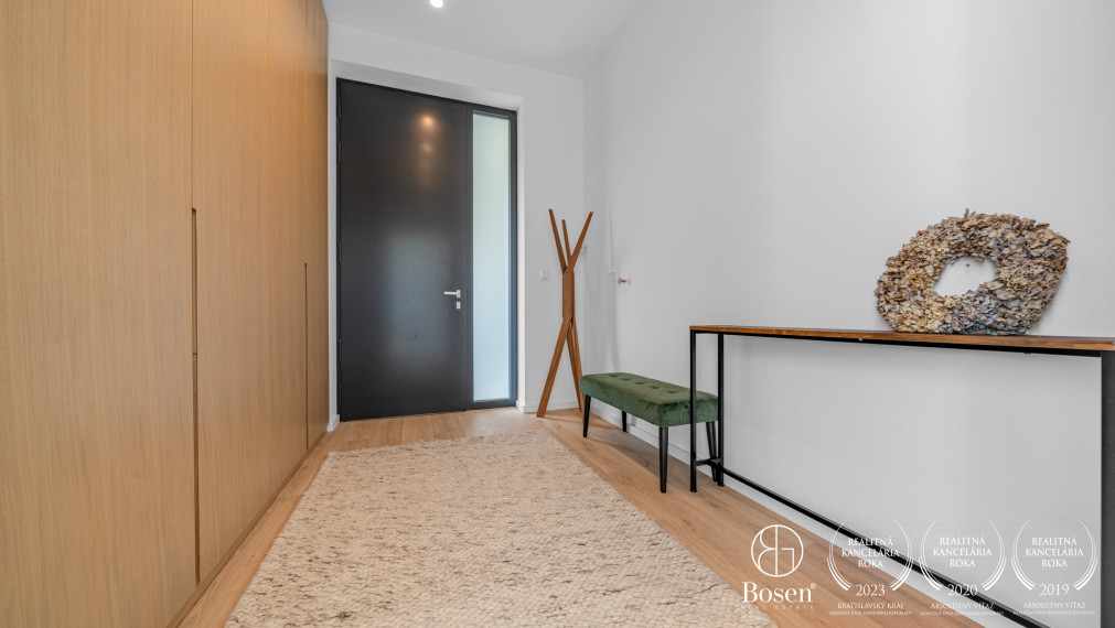 BOSEN | Rodinná vila s hosťovským domom - Záhorské Sady, pozemok 1600 m2