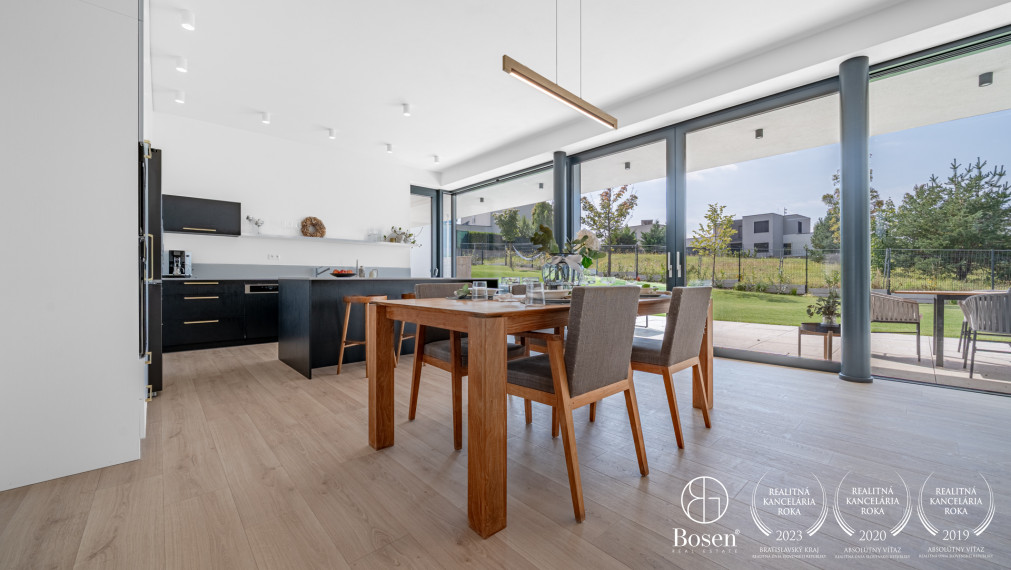 BOSEN | Rodinná vila s hosťovským domom - Záhorské Sady, pozemok 1600 m2