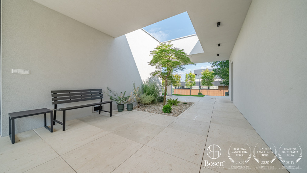 BOSEN | Rodinná vila s hosťovským domom - Záhorské Sady, pozemok 1600 m2